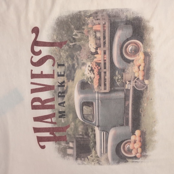 Various Sizes- Plus Size Harvest Market Oversized Fit Graphic Tee-NWT - Picture 1 of 7